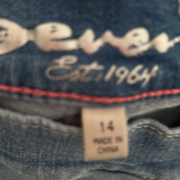 Seven cropped maternity jeans. Size 14, worn once. - Picture 3 of 4